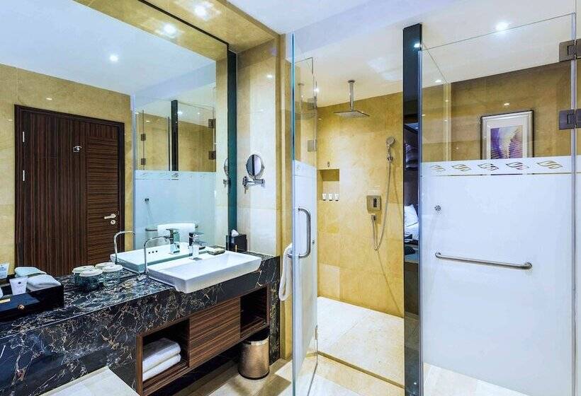استراحتگاه Grand Mercure Qingdao Airlines
