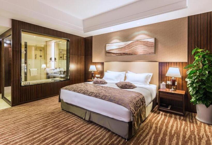 استراحتگاه Grand Mercure Qingdao Airlines