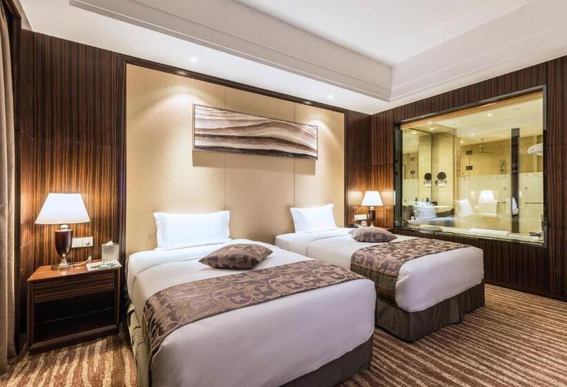 استراحتگاه Grand Mercure Qingdao Airlines