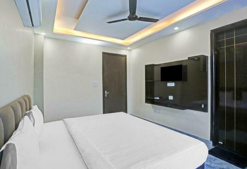 فندق Oyo Shiva The Midas Farm