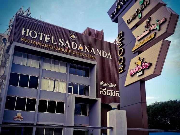 ホテル Sadanand S Highway Inn, Tumkur