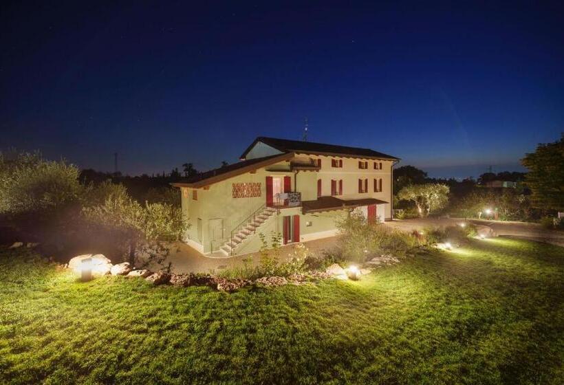 تختخواب و صبحانه Residenza Vesentini