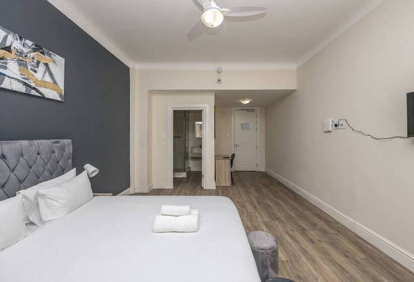 בית מלון כפרי Cape Legacy