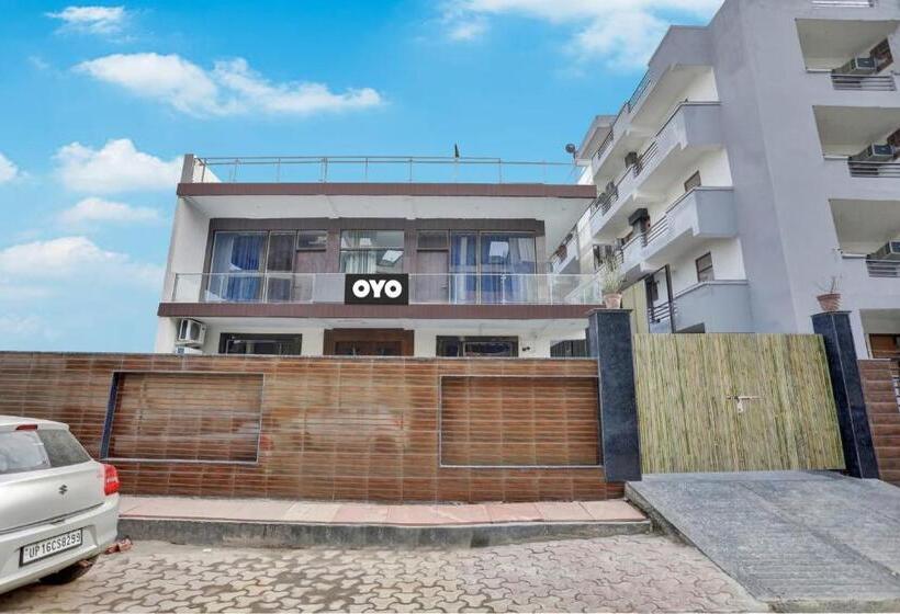 هتل Super Collection O Sector 122 Noida Formerly Mount Olympus