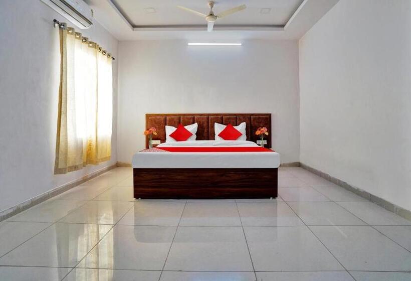 فندق O Raj Villas