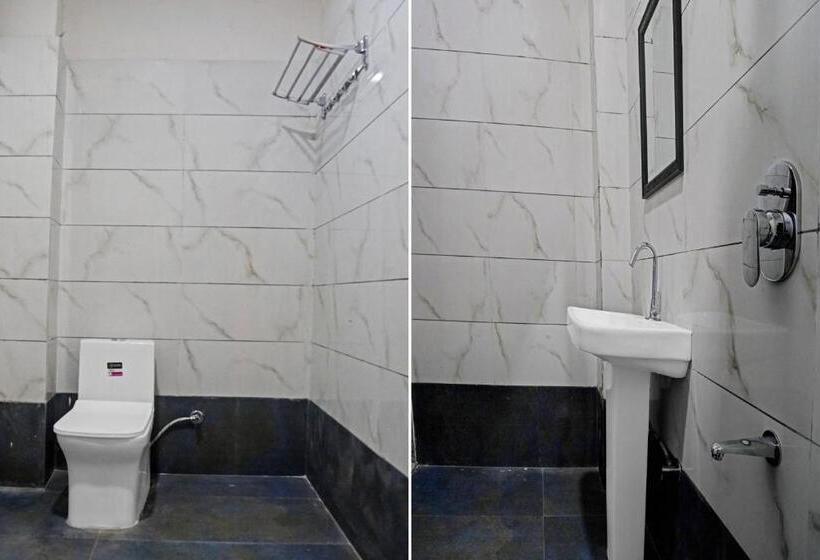 فندق O Raj Villas