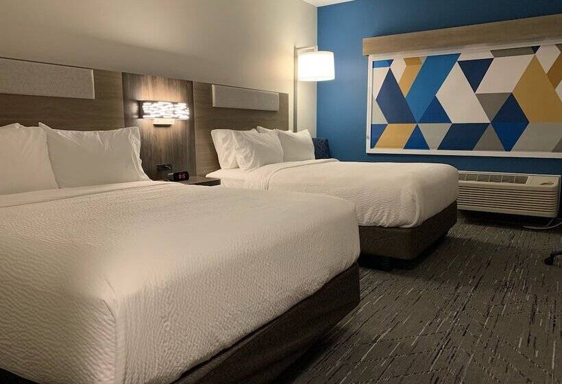 هتل Holiday Inn Express & Suites   Courtenay   Comox, An Ihg