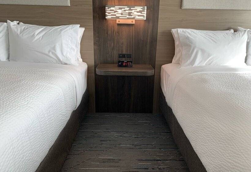 هتل Holiday Inn Express & Suites   Courtenay   Comox, An Ihg