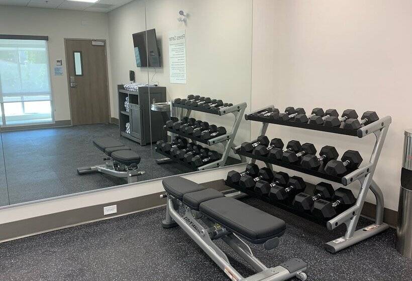 هتل Holiday Inn Express & Suites   Courtenay   Comox, An Ihg