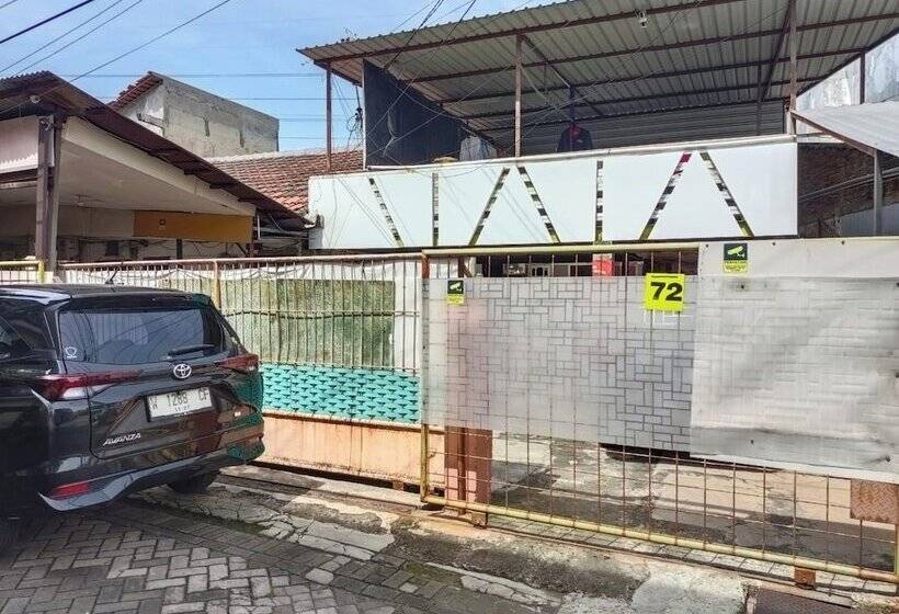Отель Oyo 92270 Grand Village Syariah