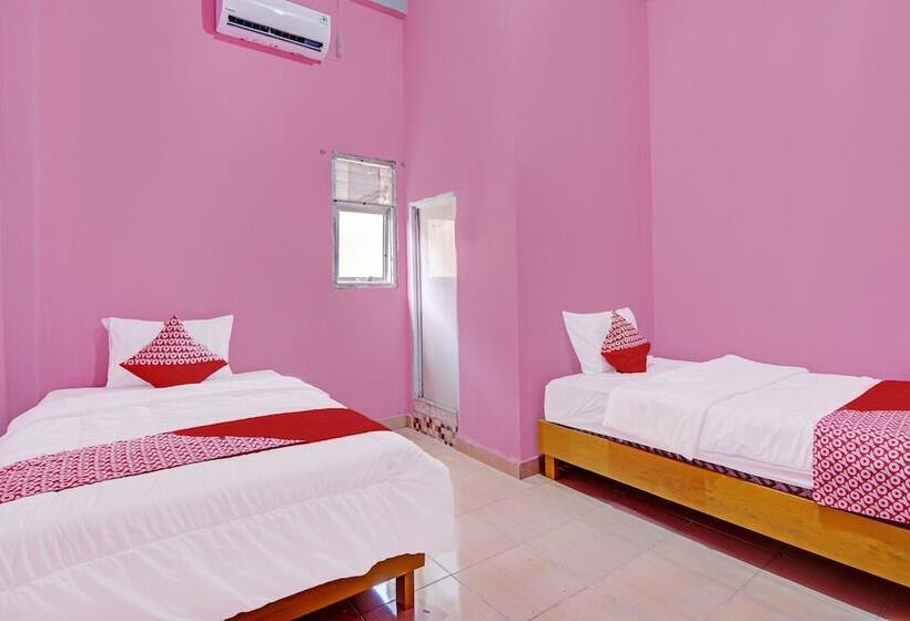 ホテル Oyo 92302 Salsa Homestay Syariah
