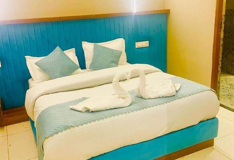 Fabhotel Dc Premium