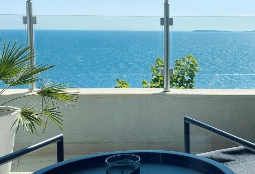 Alex Beach Apartello·com   Amazing Apartments With Sea View!