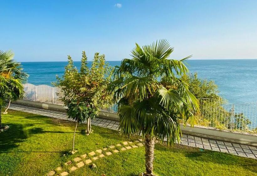 Alex Beach Apartello·com   Amazing Apartments With Sea View!