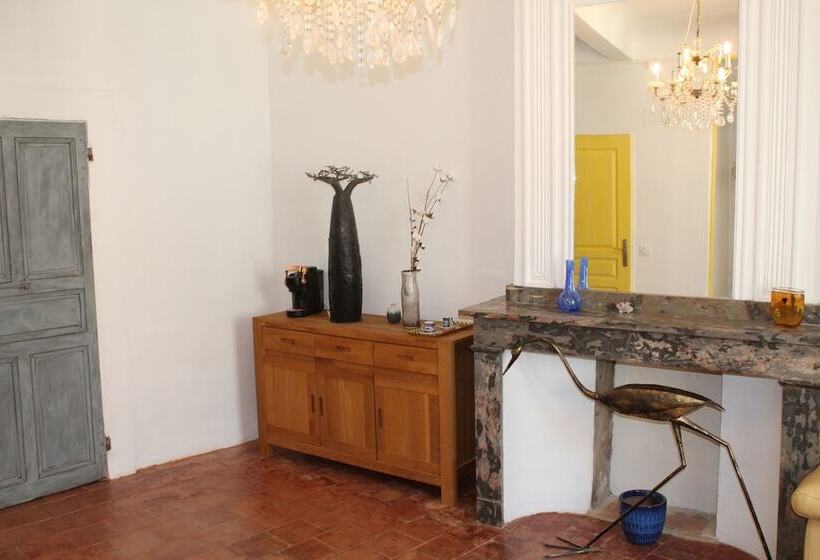 Bed and Breakfast Les 2 Drôles D Oiseaux