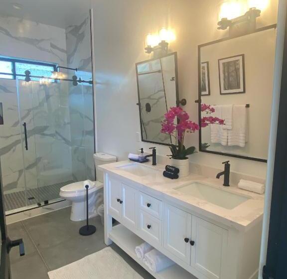 פנסיון Hidden Hacienda