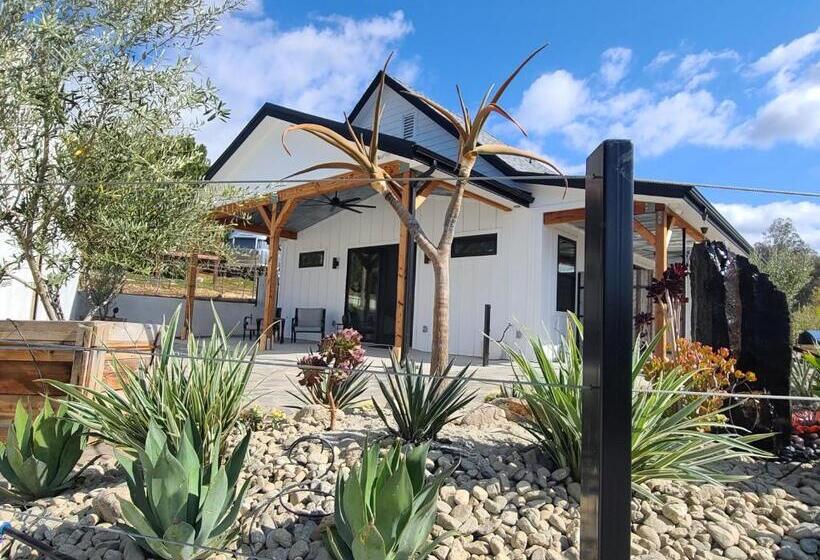 פנסיון Hidden Hacienda