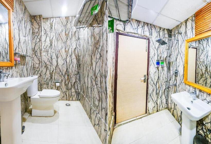 هتل Xenious Biz Ayaan Residency