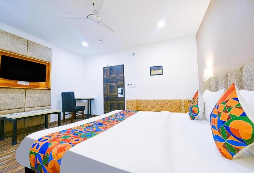 هتل Xenious Biz Ayaan Residency