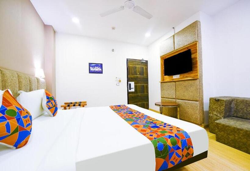 هتل Xenious Biz Ayaan Residency