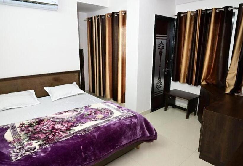 Hotel Shree Chandram