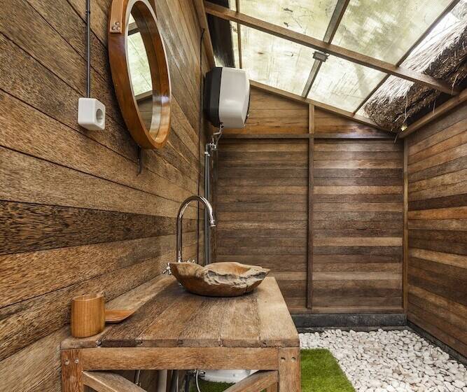 Отель Wow Bungalows F