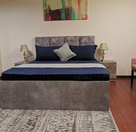 پانسیون Centaurus Apartments Islamabad