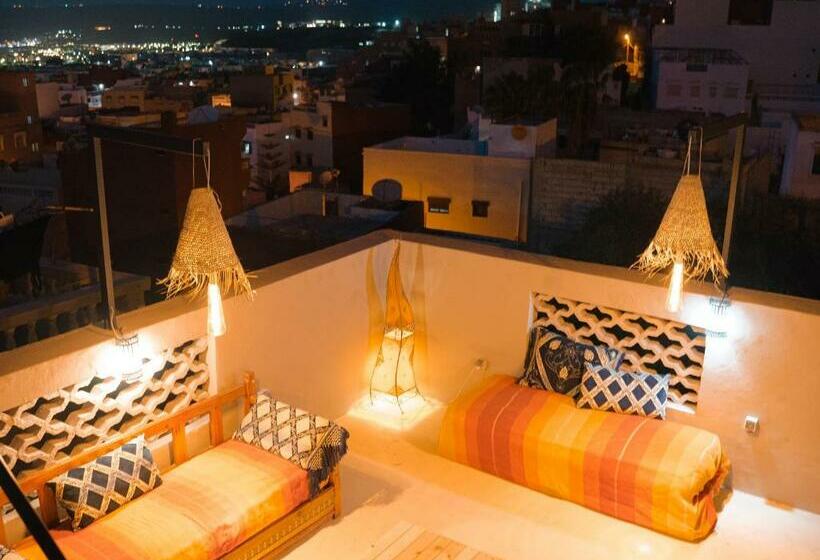 هاستل Santacruz Surf Camp