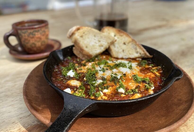 تختخواب و صبحانه Jakes On The Beach