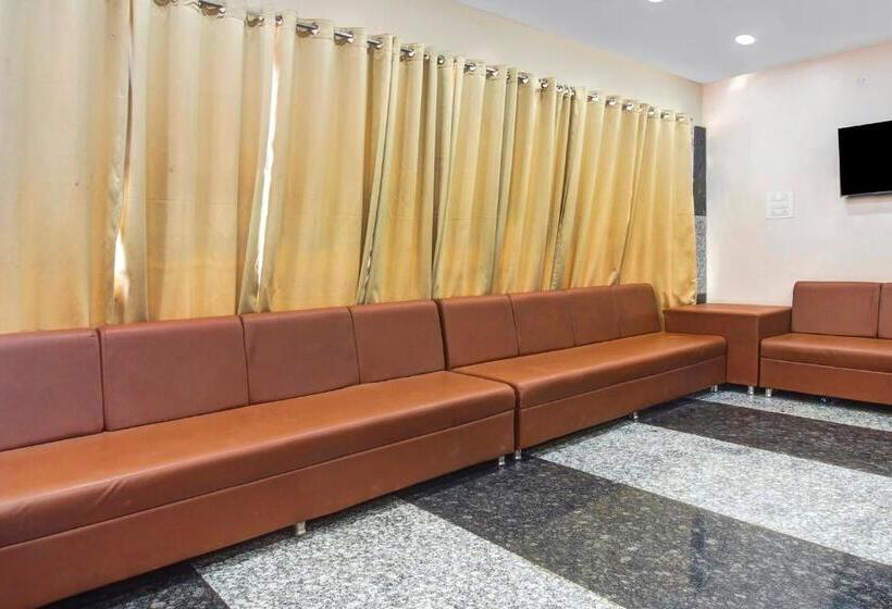 Отель Sai Baba Palace Lodging And Boarding