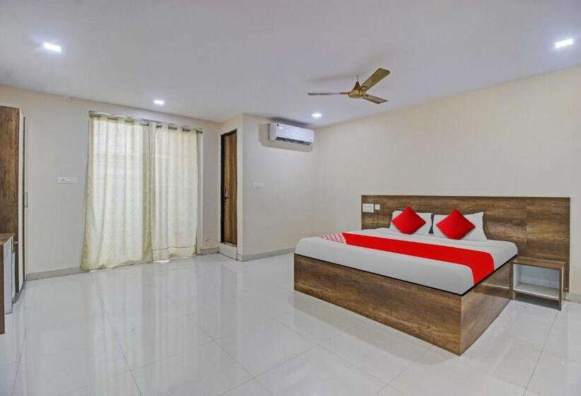 Отель Sai Baba Palace Lodging And Boarding