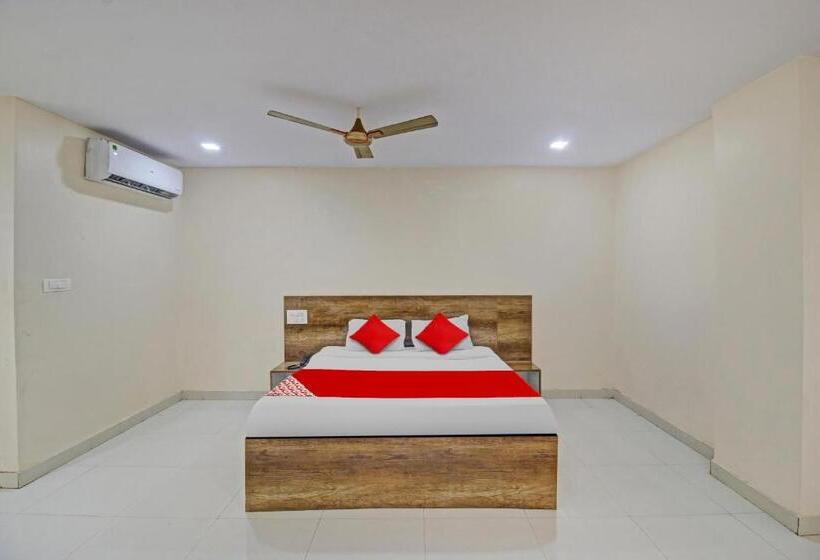 Отель Sai Baba Palace Lodging And Boarding