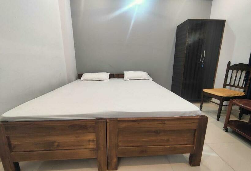 Spot On Hotel Kaushlendra Palace