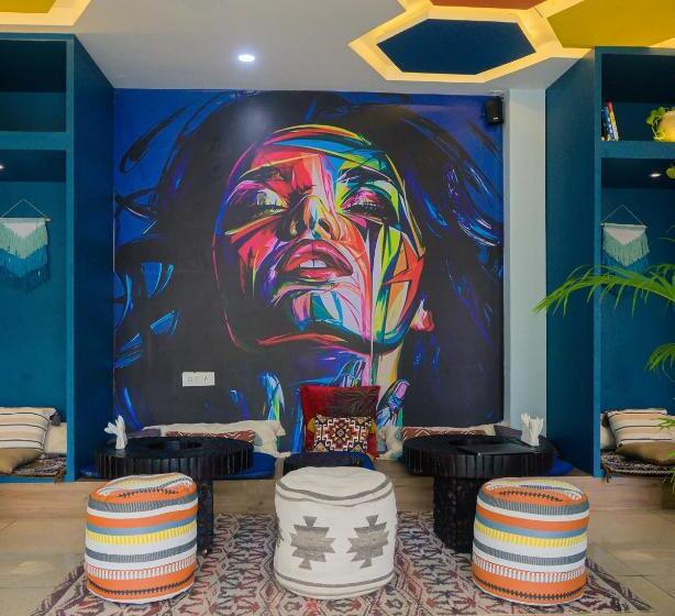 The Hosteller Jeolikote