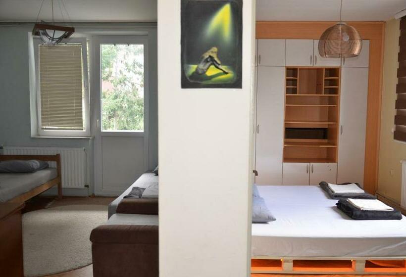 Center House Hostel