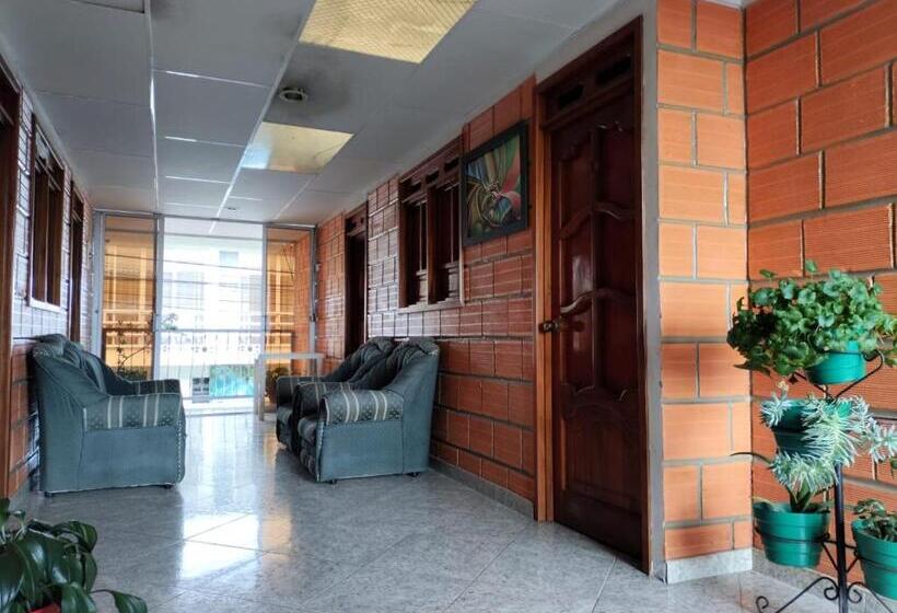 Casa Hotel Los Faroles Samaná/caldas