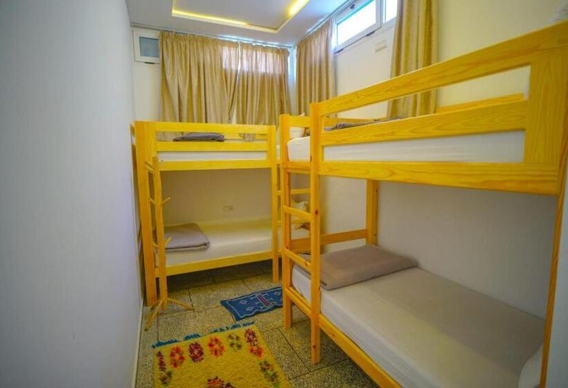 هتل Big Blue Guest House