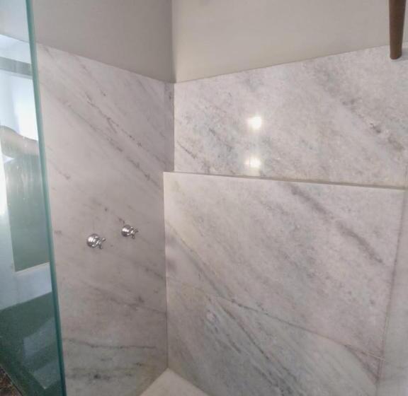 هتل Villa Salvador