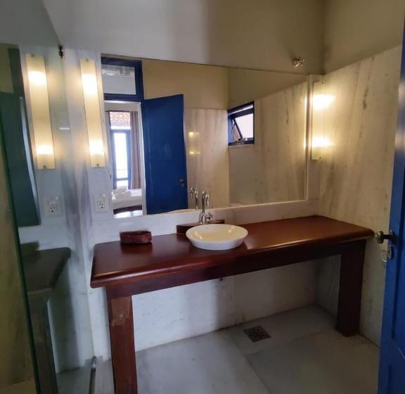 هتل Villa Salvador