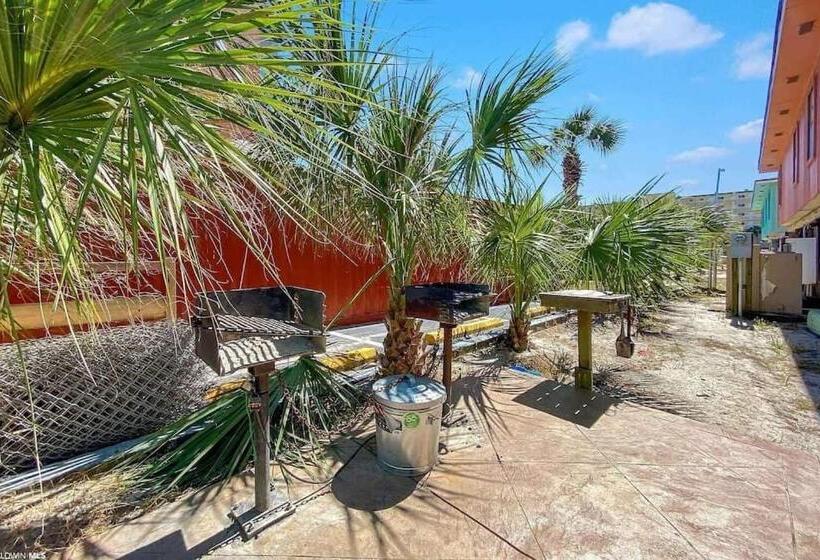 Ocean Breeze   Beautiful Condo & Pet Friendly