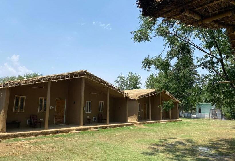 リゾートホテル Virsaa   The Captain S Mud Retreat