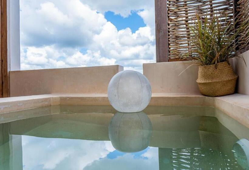 Cervecería Tulum Boutique Hotel & Beer Spa   All Inclusive