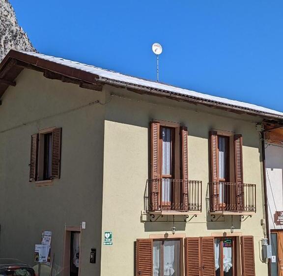 호스텔 Constancia Trattoria