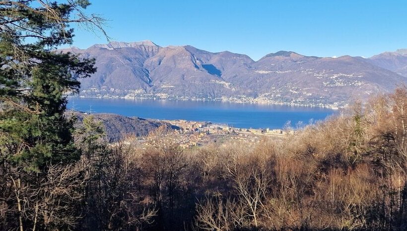 Отель Montegrino Lakeview