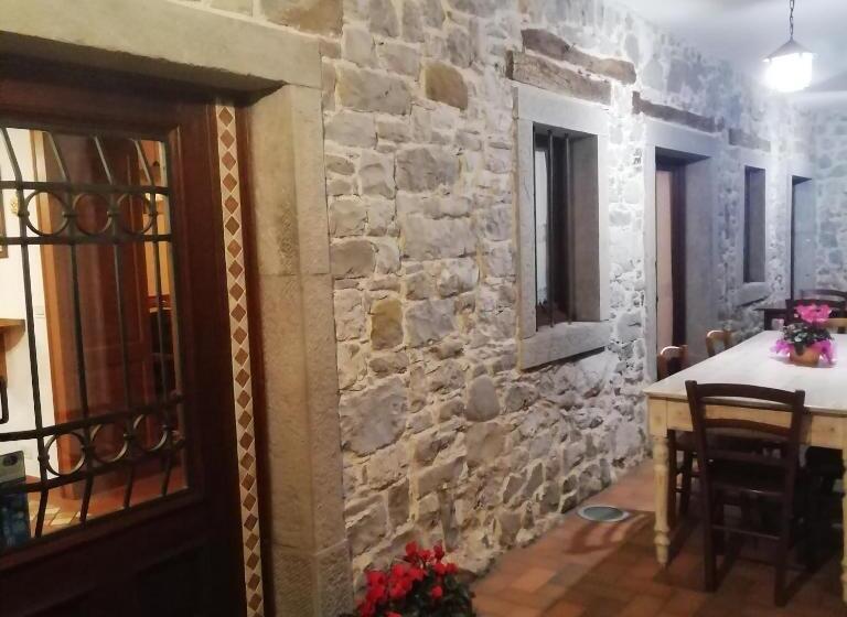 בית מלון כפרי Sot La Mont   Torlano Nimis