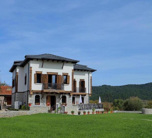 هتل Vila Strugu