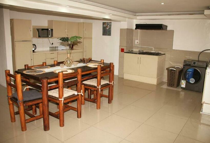 פנסיון Adorable Private Room In Germiston