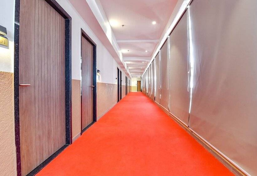 Отель Gold Palace Inn