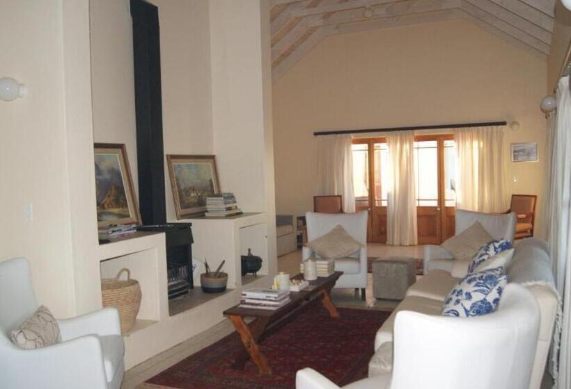 בית מלון כפרי Alchemy Retreat   Entire Karoo Guest Farm   Barrydale