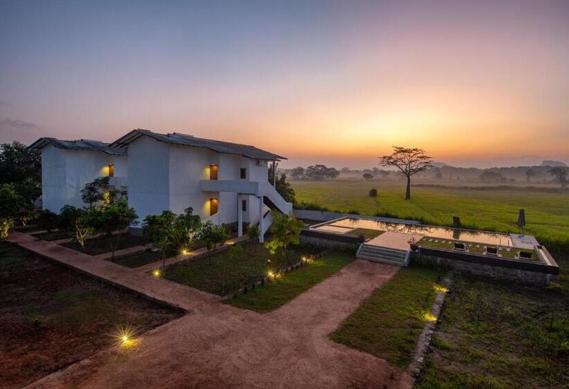 فندق Ceylon Breeze Sigiriya
